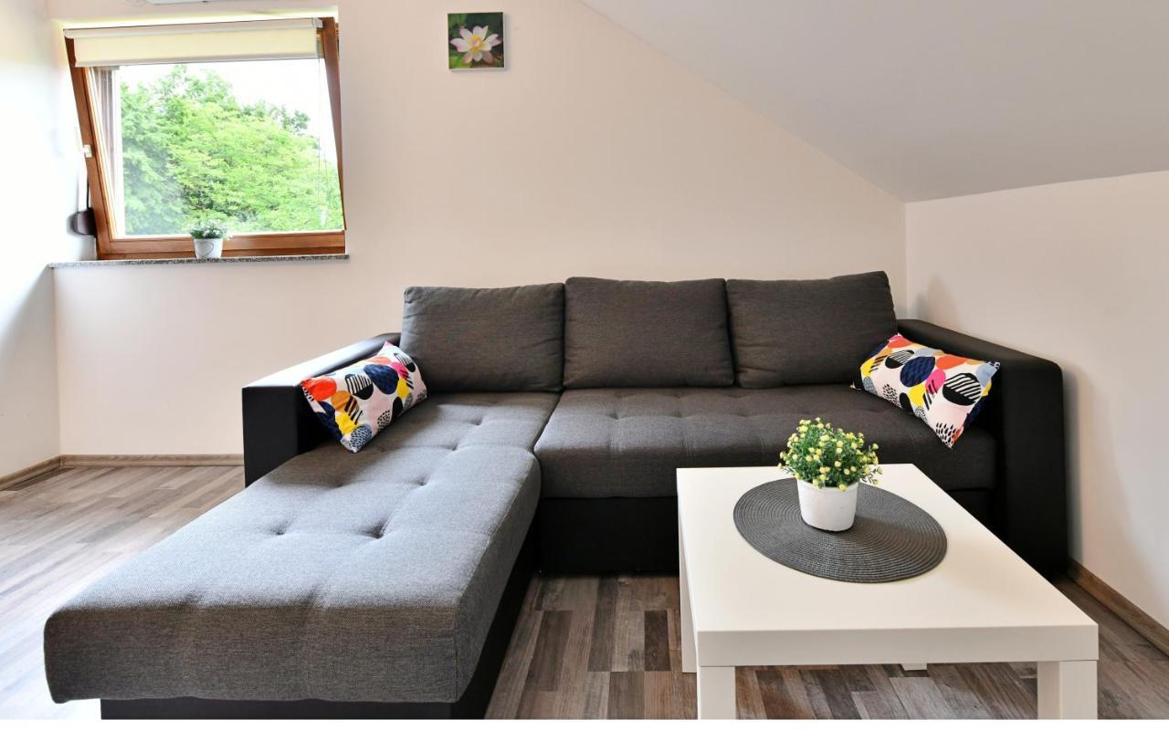 Apartman Mate Rakovica Ngoại thất bức ảnh