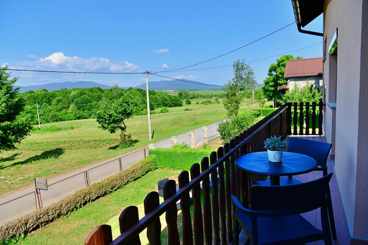 Apartman Mate Rakovica Ngoại thất bức ảnh