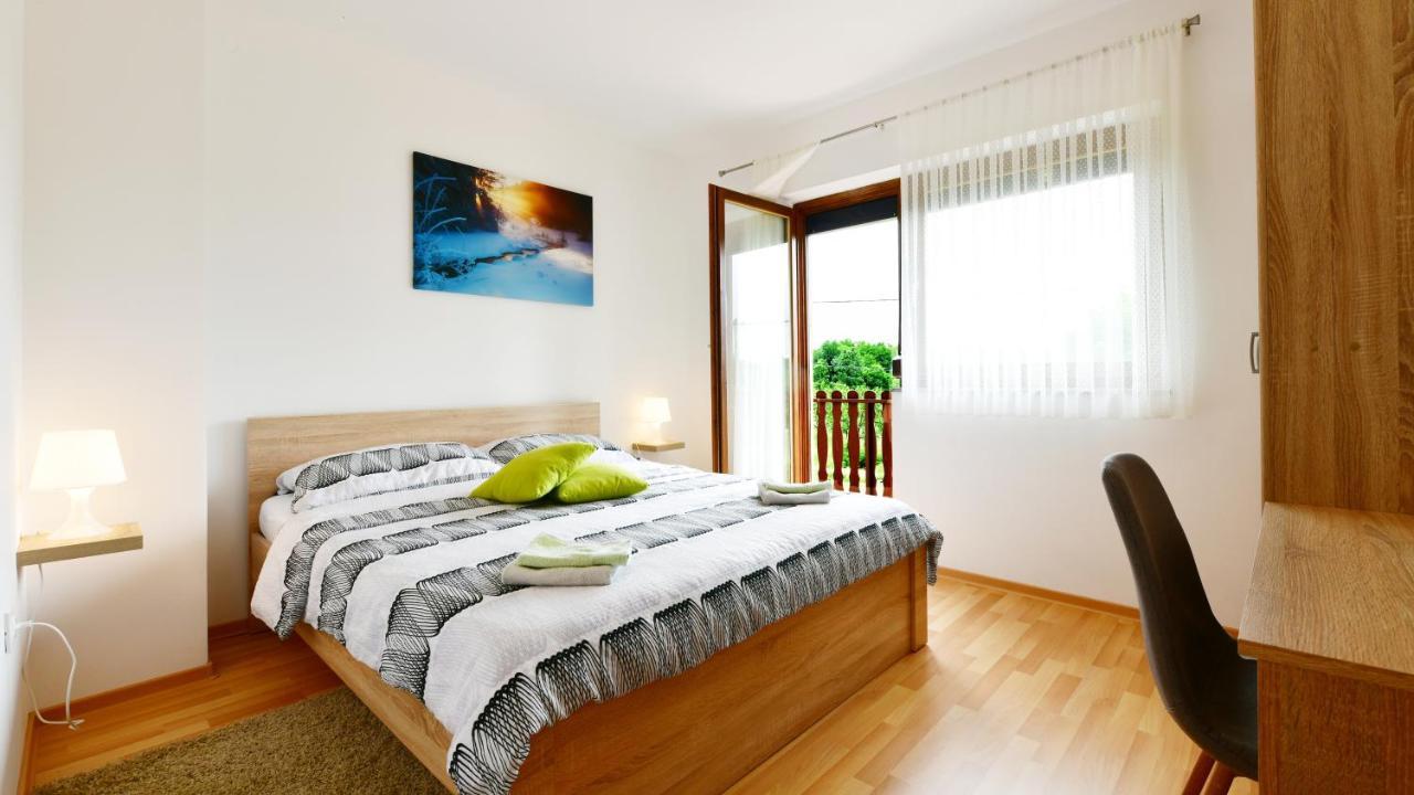 Apartman Mate Rakovica Ngoại thất bức ảnh